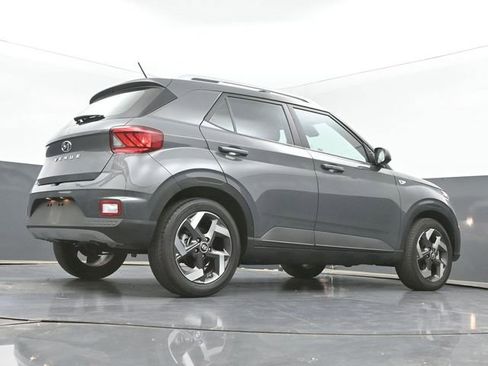 Used 2025 Hyundai Venue SEL FWD image 42