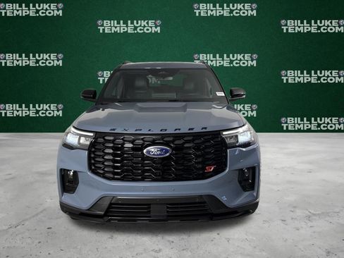 Used 2025 Ford Explorer ST AWD/4WD image 5