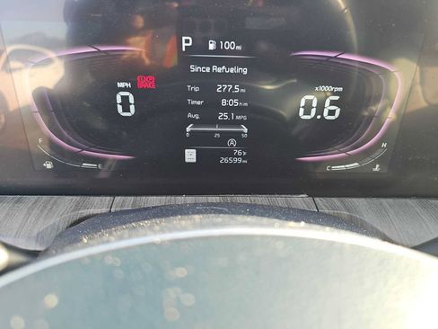 Used 2025 Kia Telluride EX w/ EX Captain's Chair Package FWD image 6