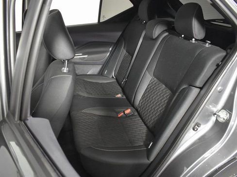 Used 2021 Nissan Kicks SV image 25