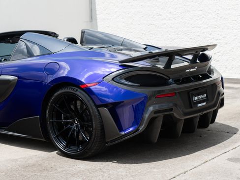 Used 2020 McLaren 600LT Spider RWD image 26