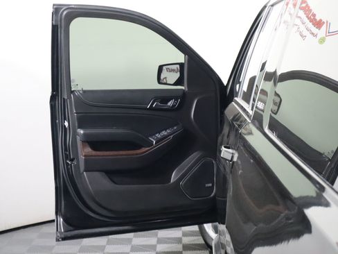 Used 2016 GMC Yukon XL SLE w/ HD Trailering Package AWD/4WD image 18