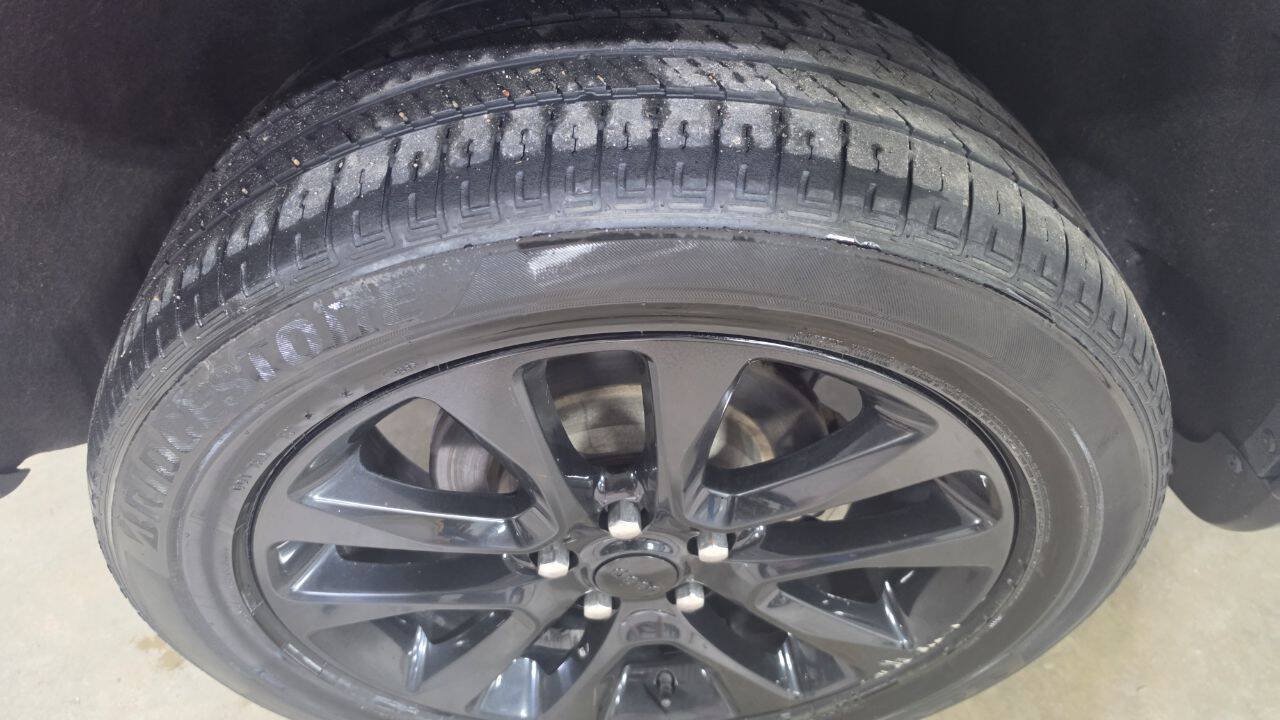 Used 2018 Jeep Grand Cherokee Altitude AWD/4WD image 10