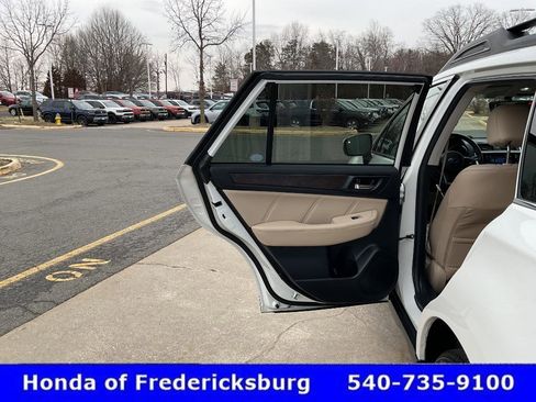 Used 2019 Subaru Outback 3.6R Limited image 16