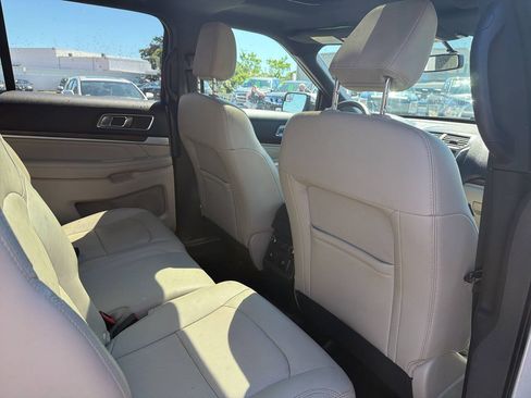 Used 2018 Ford Explorer Limited AWD/4WD image 35