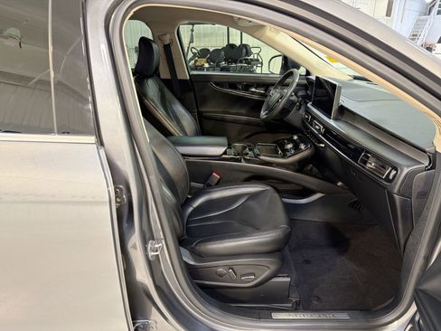 Used 2022 Lincoln Nautilus FWD w/ Premium Package image 28