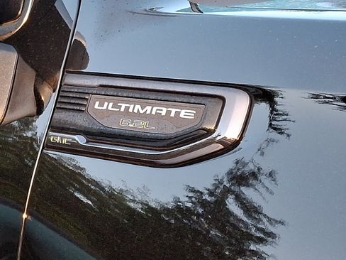 Used 2023 GMC Sierra 1500 Denali Ultimate image 8