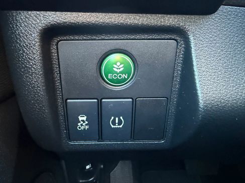 Used 2016 Honda HR-V EX image 18