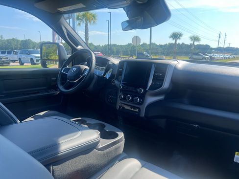 New 2026 RAM 2500 Tradesman AWD/4WD image 14