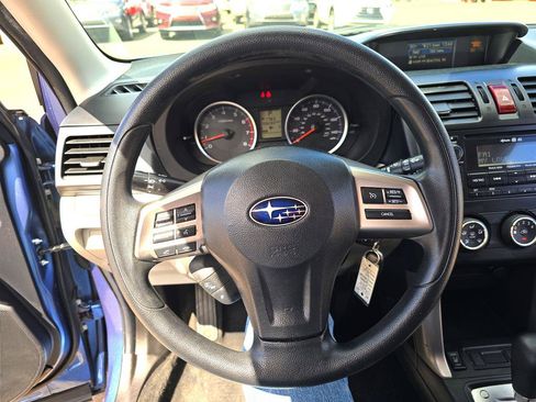 Used 2015 Subaru Forester 2.5i Premium w/ All-Weather Package AWD/4WD image 19
