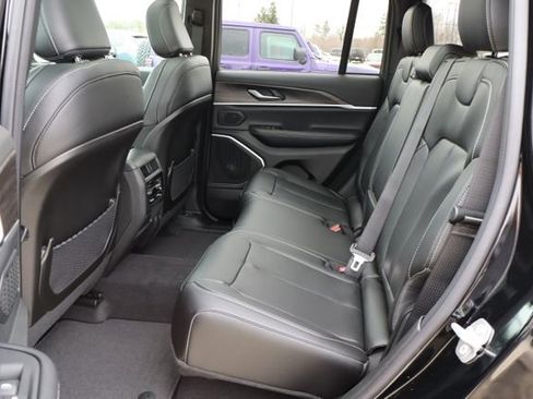 New 2026 Jeep Grand Cherokee Limited image 39