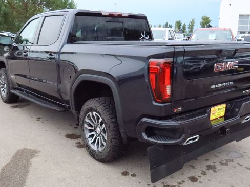 Used 2022 GMC Sierra 1500 AT4 w/ AT4 Premium Package AWD/4WD image 5