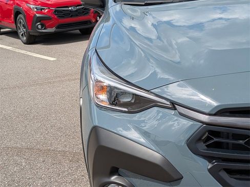 Certified 2025 Subaru Crosstrek 2.0i Premium image 8