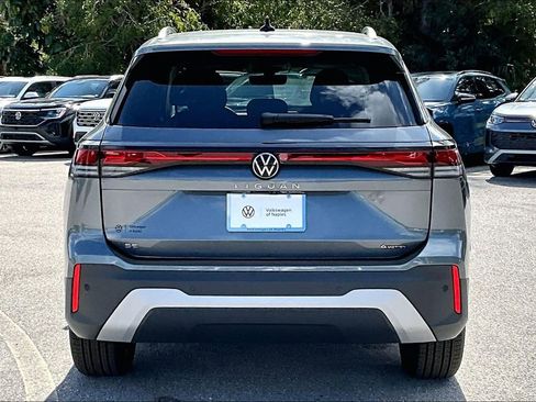 New 2026 Volkswagen Tiguan SE AWD/4WD image 6