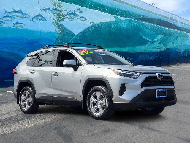 Certified 2025 Toyota RAV4 XLE AWD/4WD image 1