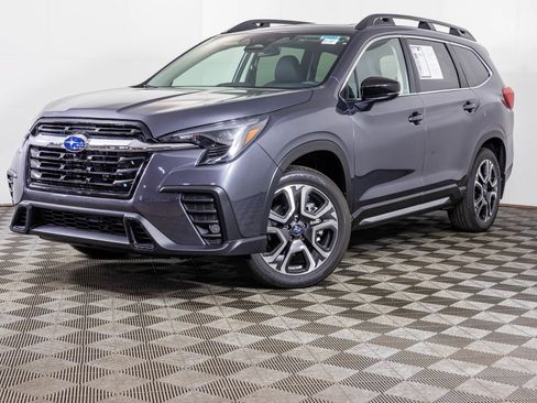 Used 2026 Subaru Ascent Limited AWD/4WD image 2