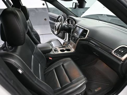 Used 2017 Jeep Grand Cherokee Limited w/ Trailer Tow Group IV AWD/4WD image 46