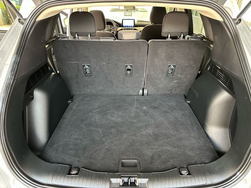 Certified 2020 Ford Escape SE FWD image 27