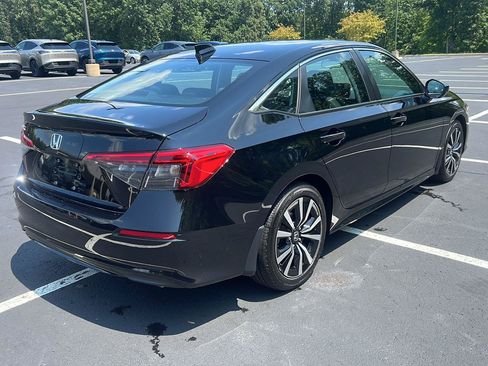 Used 2024 Honda Civic EX image 5