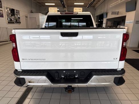 Used 2024 Chevrolet Silverado 1500 LT AWD/4WD image 4