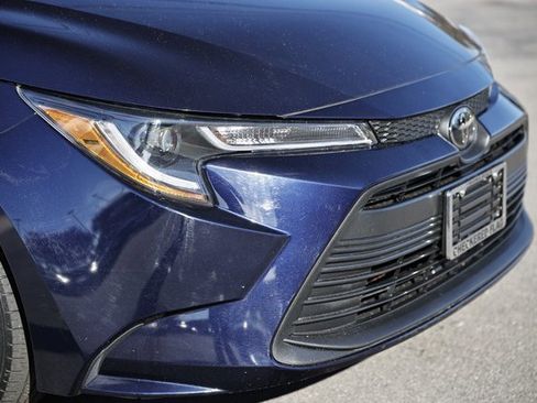 Used 2023 Toyota Corolla LE image 11