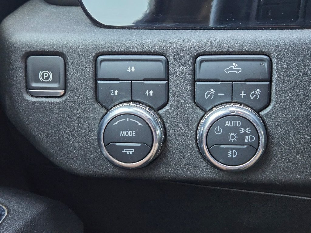 Used 2024 GMC Sierra 2500 SLE w/ SLE Value Package; AWD/4WD image 21