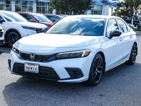 Used 2024 Honda Civic Sport image 6