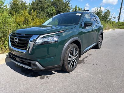 Used 2024 Nissan Pathfinder Platinum w/ Cargo Package