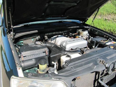 Used 2003 Toyota 4Runner Sport AWD/4WD image 6