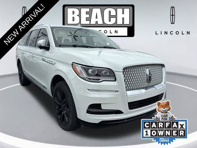 Used 2024 Lincoln Navigator L Reserve AWD/4WD image 1