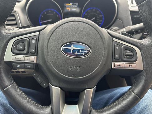 Used 2017 Subaru Outback 2.5i Limited image 20