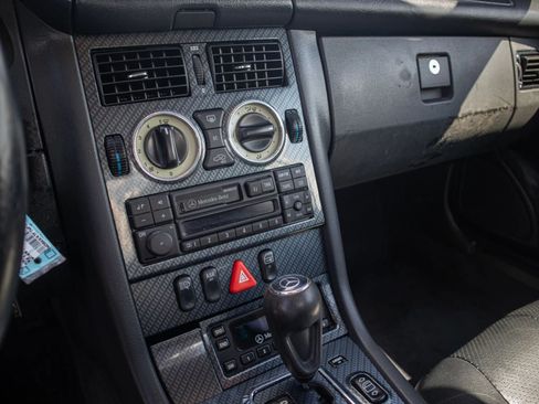 Used 1998 Mercedes-Benz SLK 230 image 17