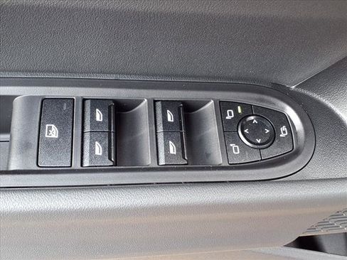 Certified 2025 MINI Cooper S image 10