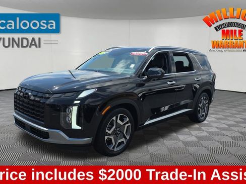 Used 2024 Hyundai Palisade SEL FWD image 3