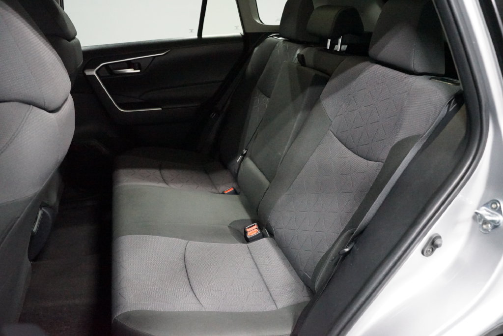 Certified 2025 Toyota RAV4 XLE FWD image 29