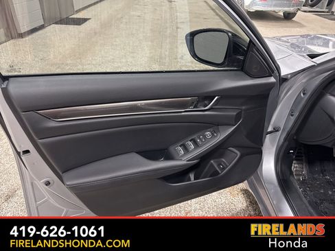 Used 2022 Honda Accord Sport image 11