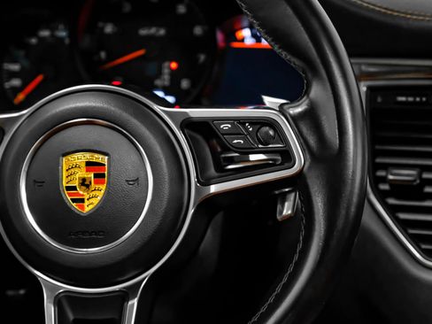 Used 2018 Porsche Macan GTS AWD/4WD image 12