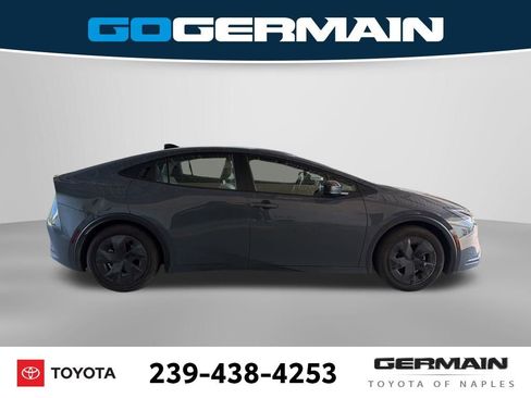 Used 2026 Toyota Prius LE FWD image 10