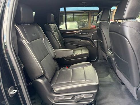 Certified 2024 Cadillac Escalade ESV Premium Luxury AWD/4WD image 19