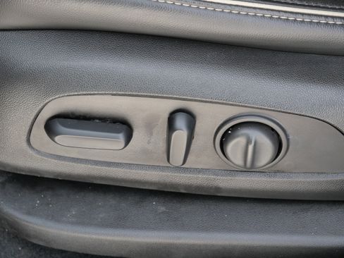 Used 2017 GMC Acadia Denali w/ Technology Package image 18