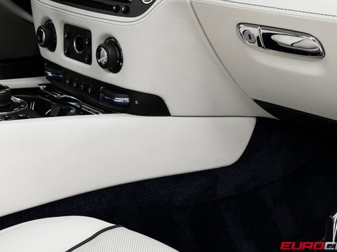 Used 2017 Rolls-Royce Wraith *TWO-TONE INTERIOR * IMMACULAT image 33
