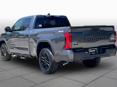 Used 2022 Toyota Tundra SR5 AWD/4WD image 12