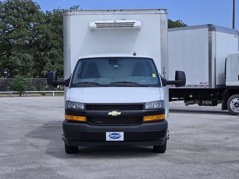 Used 2024 Chevrolet Express 3500 w/ Power Convenience Package RWD image 2