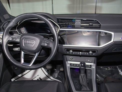 Used 2023 Audi Q3 2.0T Premium Plus w/ Premium Plus Package image 15