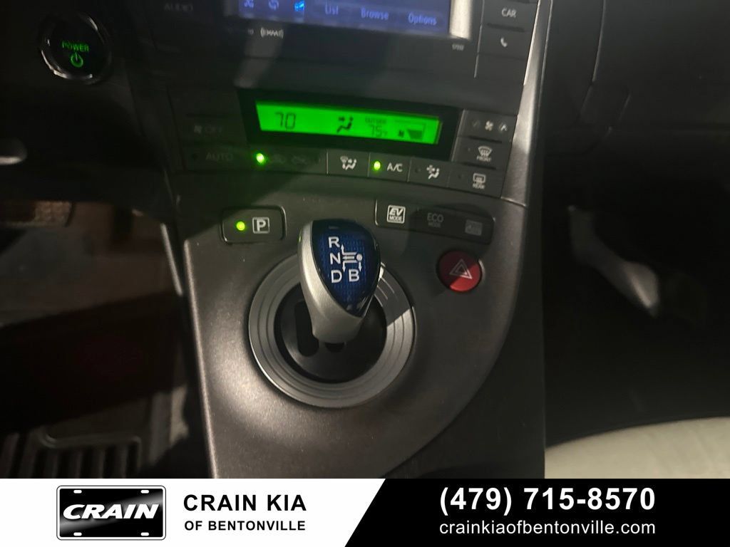 Used 2015 Toyota Prius Three FWD image 16