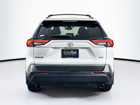 Used 2023 Toyota RAV4 XLE Premium FWD image 7