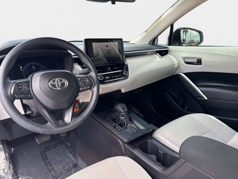 Used 2026 Toyota Corolla Cross L FWD image 15