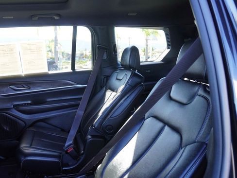 Certified 2024 Jeep Grand Cherokee L Limited w/ Black Appearance Package image 21