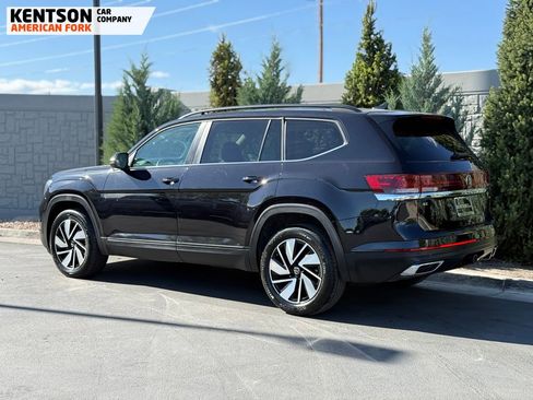 Used 2025 Volkswagen Atlas SE AWD/4WD image 5