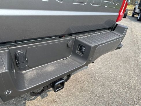 New 2025 Ford F350 Lariat w/ Lariat Ultimate Package image 13